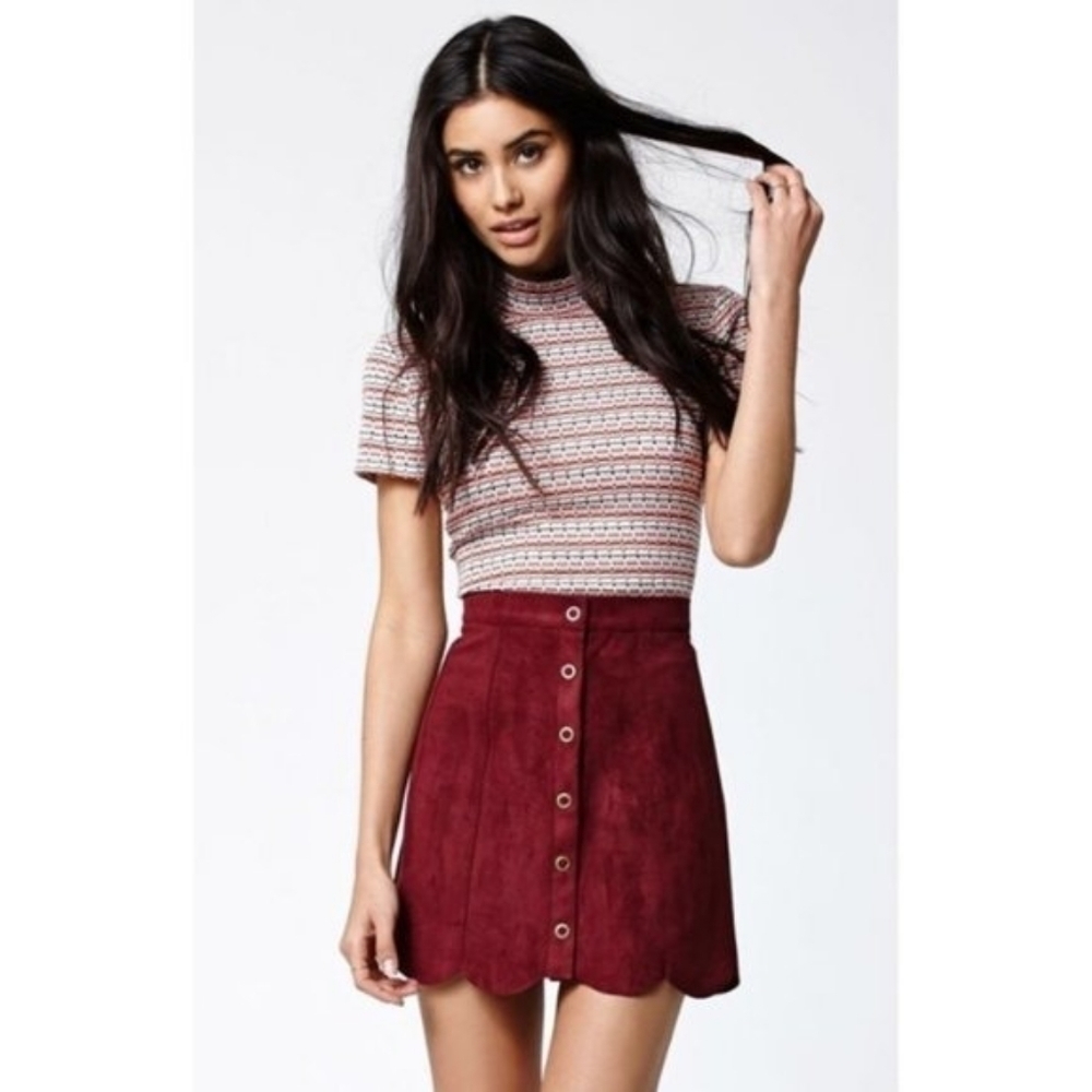 𝅺KENDALL & Kylie Maroon Scalloped Suede Skirt